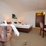 Am Peterstor 3* مونتابور