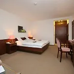 بيت ضيافة Am Peterstor مونتابور